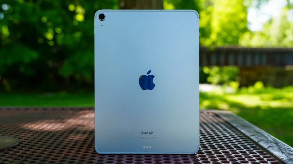بررسی آی پد iPad Air 2024 - همه‌ چیز درباره تبلت هوشمند اپل