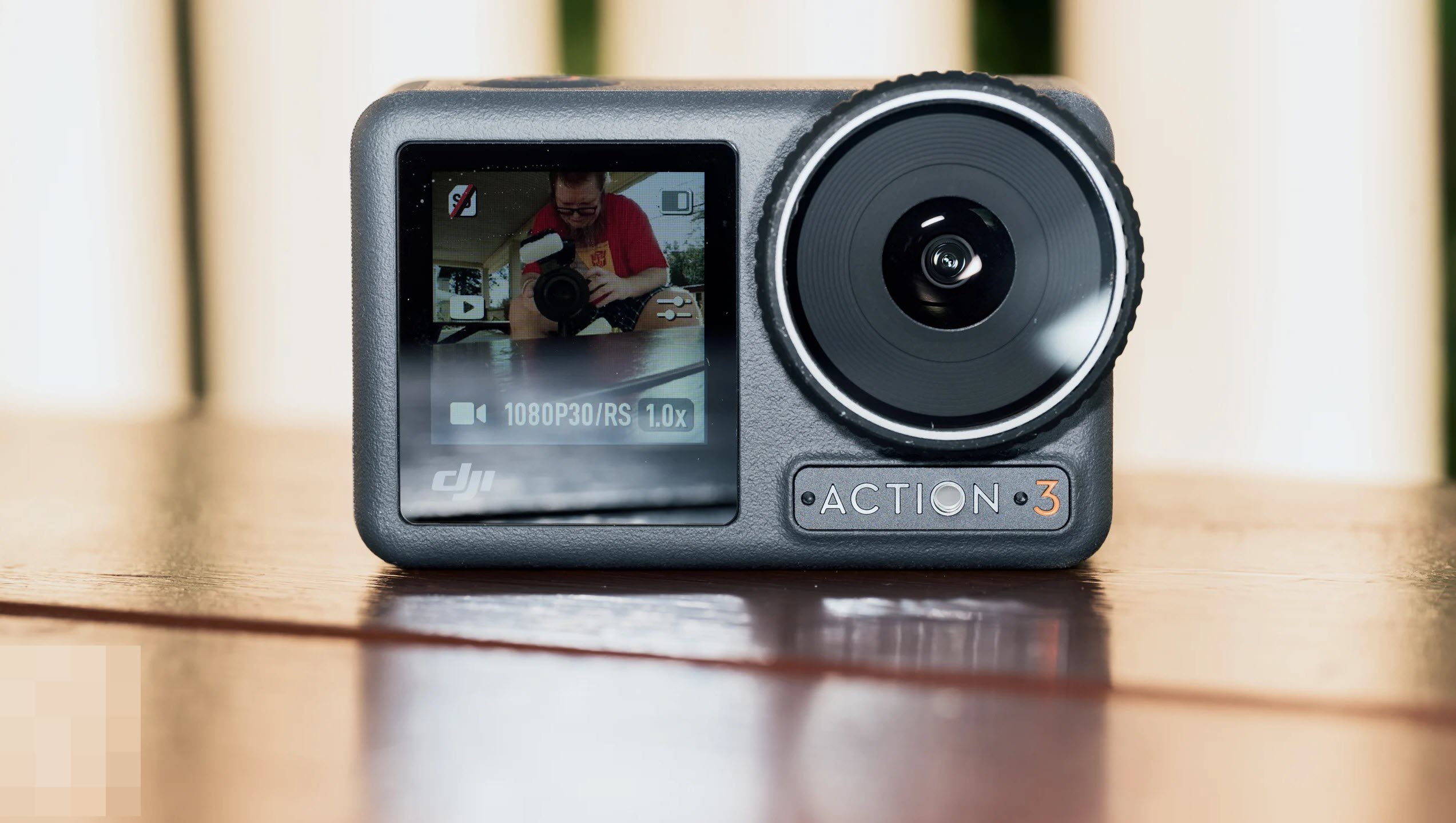 بررسی دوربین ورزشی DJI Osmo Action 3 - بهترین انتخاب برای فیلمبرداری هیجان‌انگیز 🎥💥