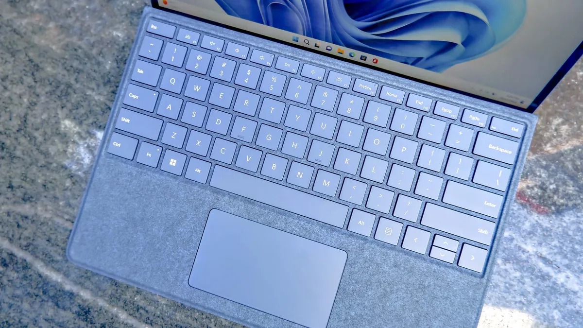 نقد و بررسی کامل تبلت مایکروسافت سورفیس 9 پرو - Microsoft Surface Pro 9