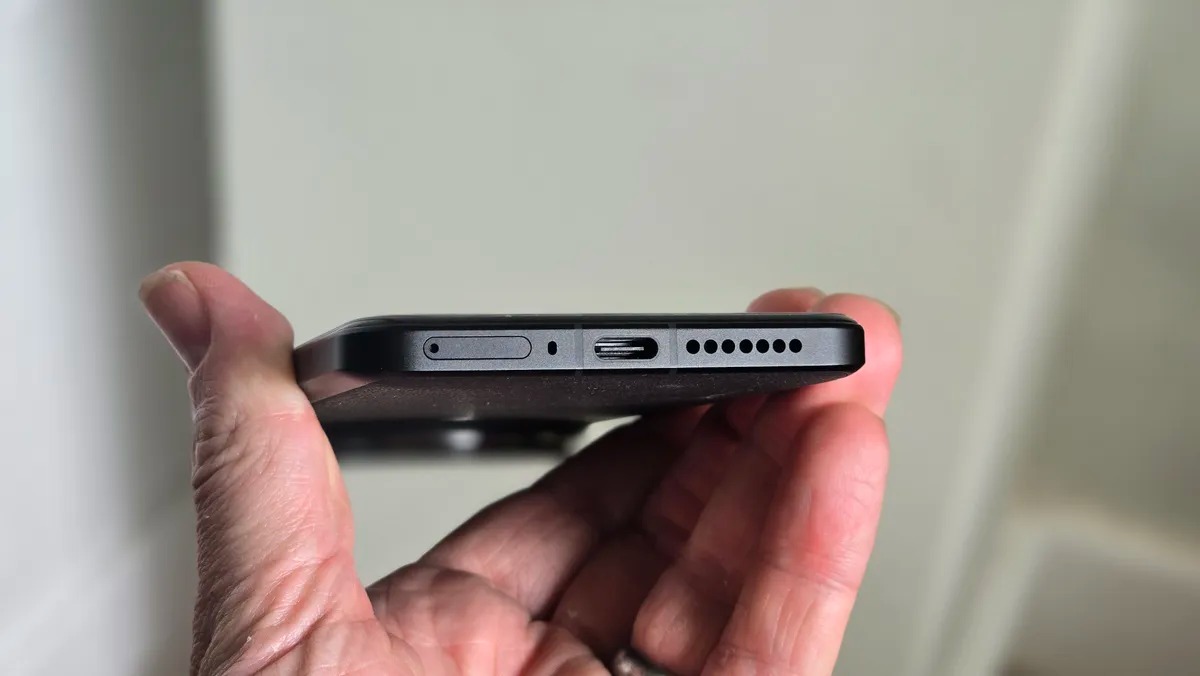 بررسی کامل Xiaomi 14 Ultra - نوآوری در طراحی، دوربین و عملکرد