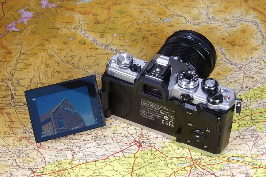 نحوه استفاده و عملکرد OM System OM-3: