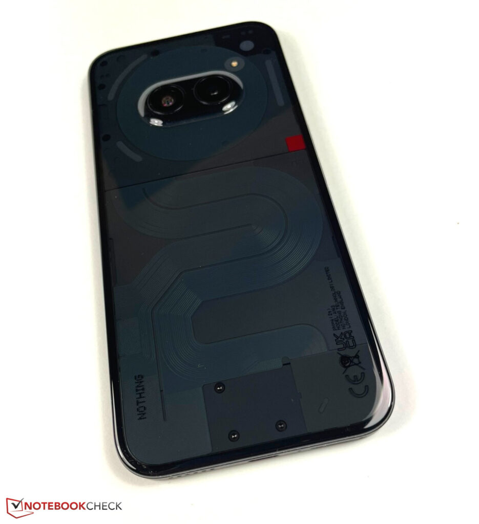 معرفی و بررسی گوشی موبایل Nothing Phone (2a)