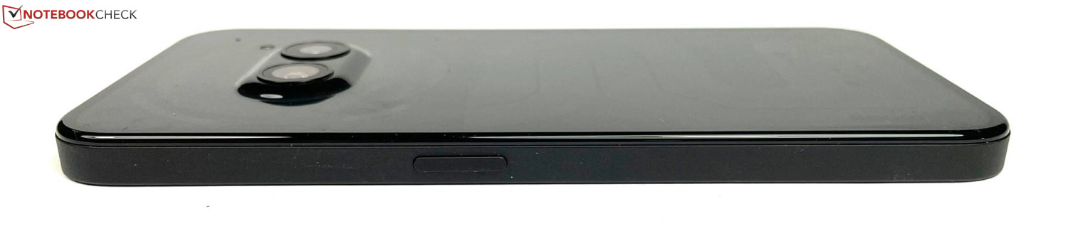 معرفی و بررسی گوشی موبایل Nothing Phone (2a)