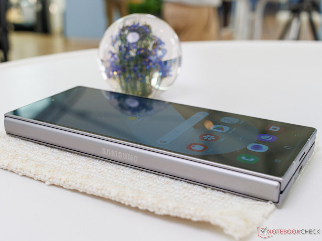 Samsung Galaxy Z Fold6 Review: The Foldable Marvel of the Future